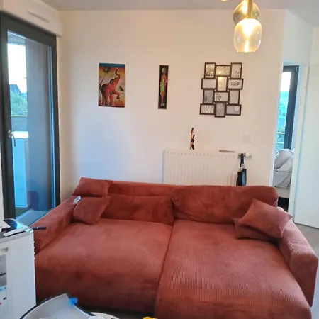 Pesseu Aparthotel 3*